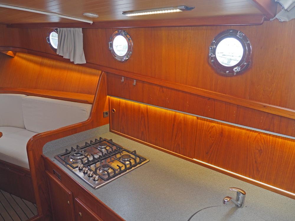 Cabin en avant, H&eacute;bergements